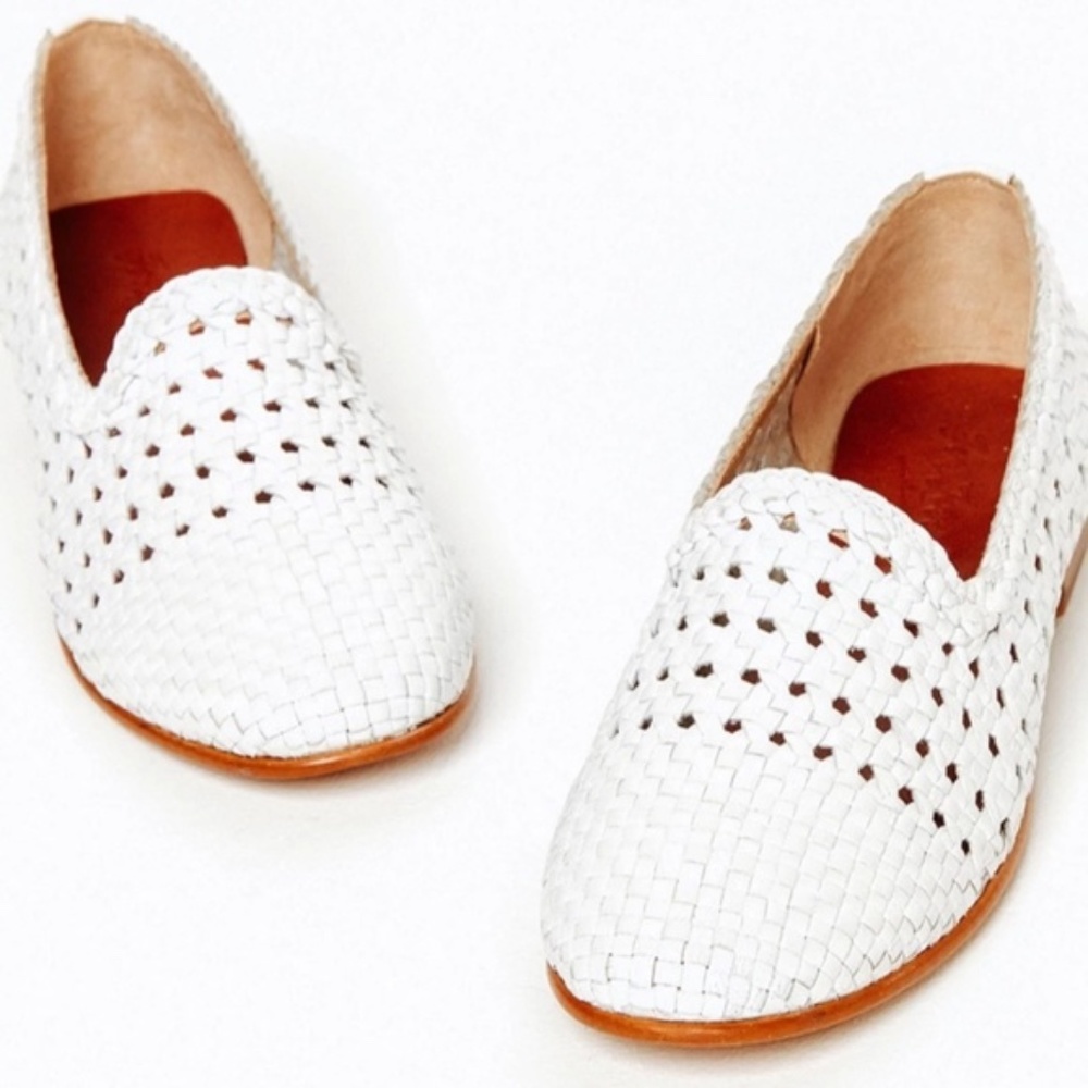 New For Love & Lemons White Woven Loafers